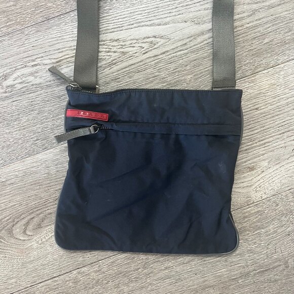 Vintage 1999/2000 Nylon prada crossbody - Picture 1 of 4